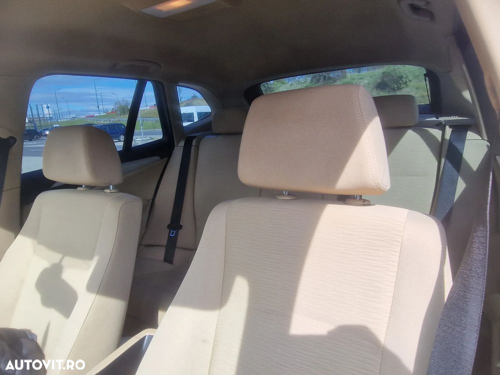 BMW X1 xDrive20d - 13