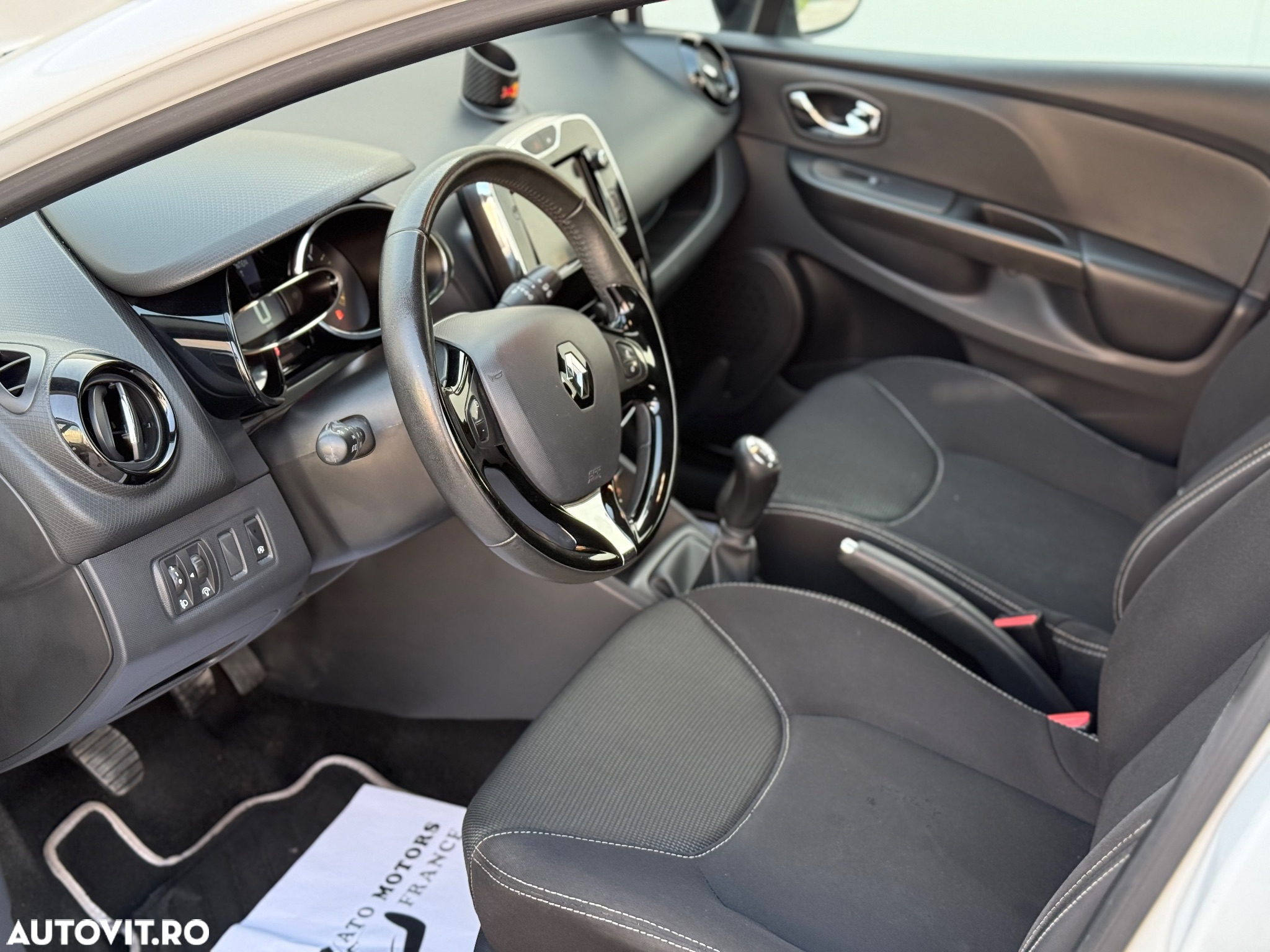 Renault Clio (Energy) TCe 90 Start & Stop INTENS - 7