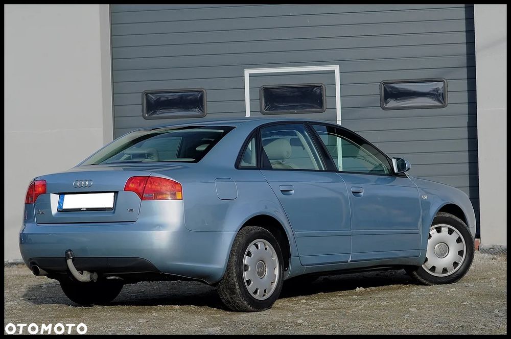 Audi A4 Limousine 1.6 - 18