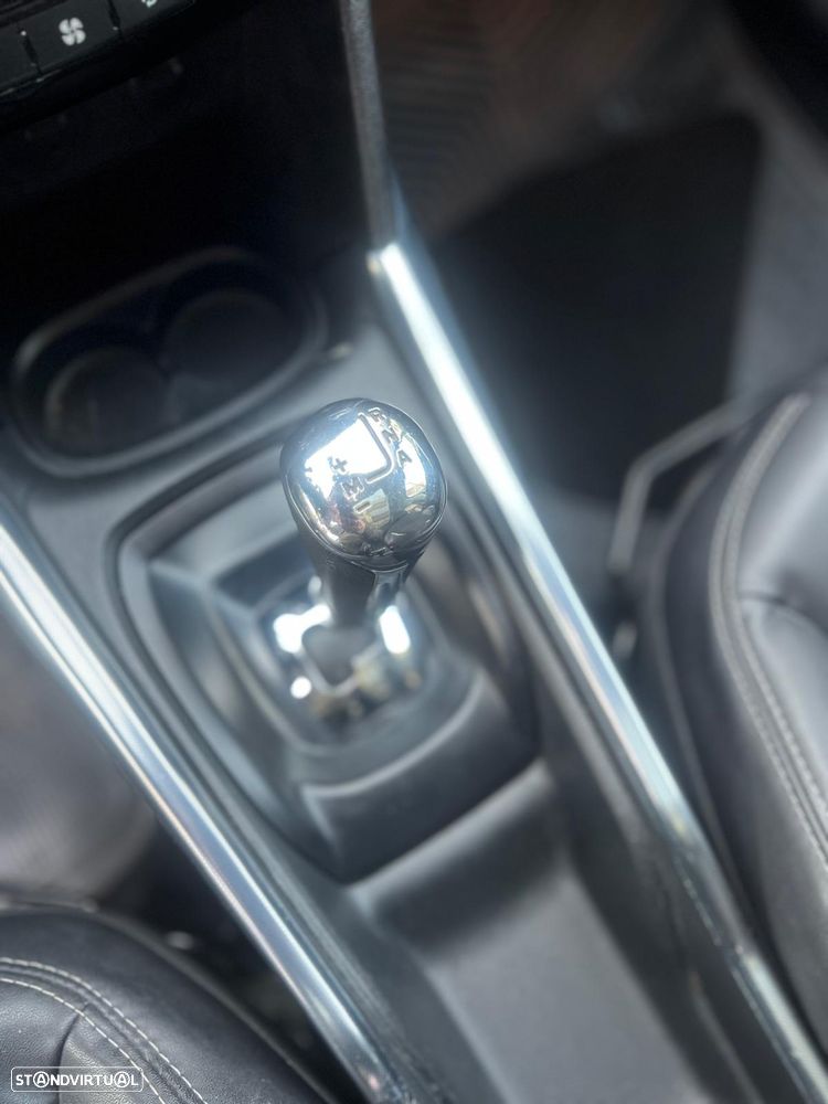 Peugeot 2008 1.6 e-HDi Allure 2-Tronic - 14