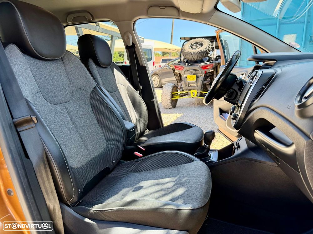 Renault Captur 1.2 TCe Exclusive EDC - 18