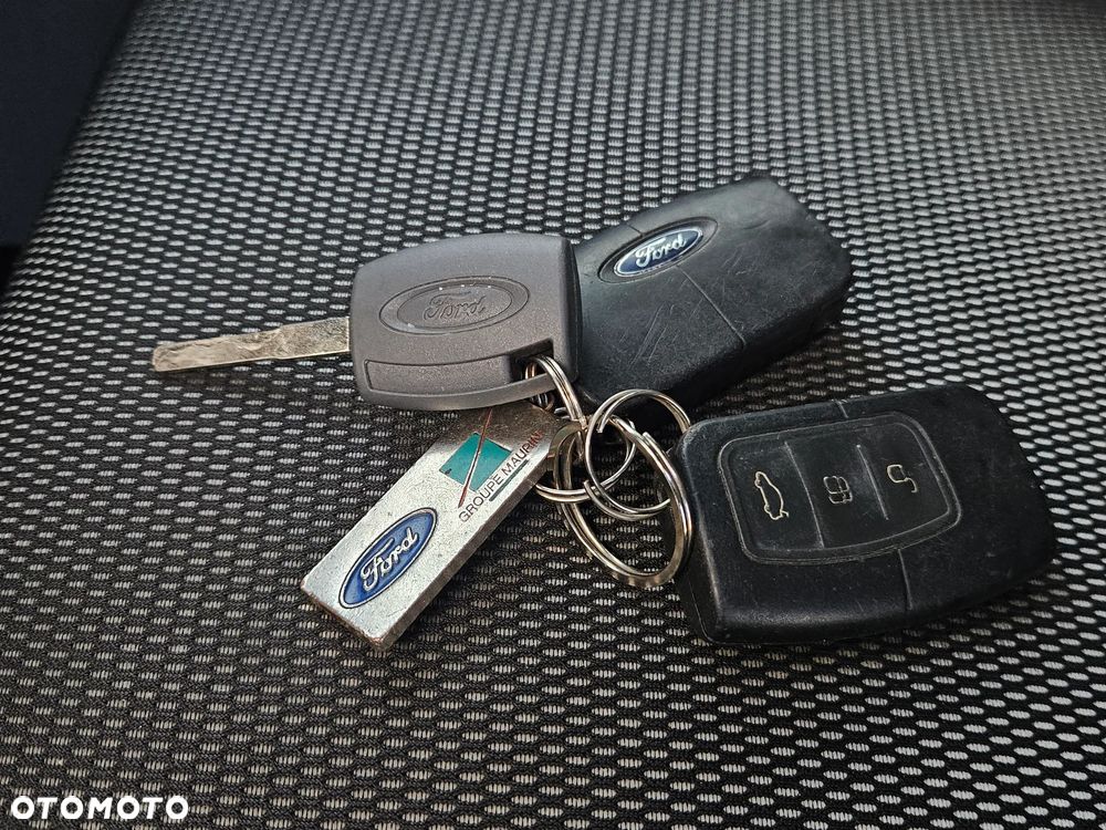 Ford Kuga 2.0 TDCi 4x4 White Magic - 18