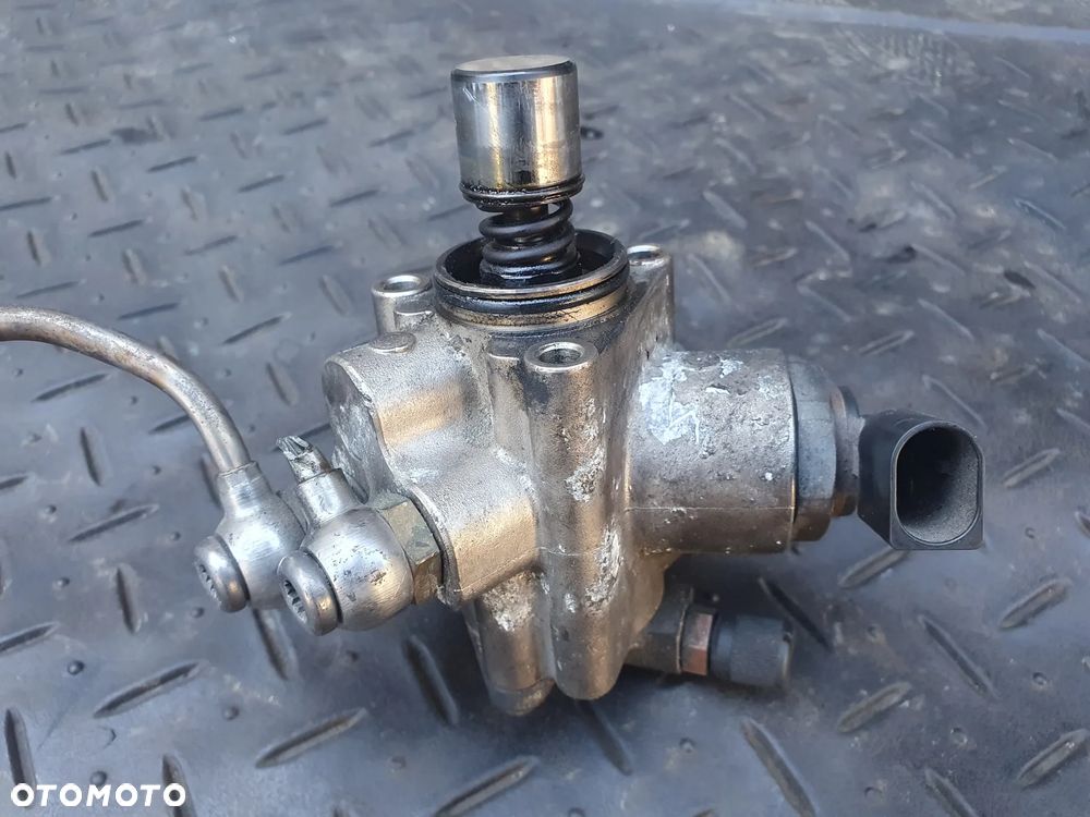 VW AUDI SEAT SKODA 2.0FSI TFSI POMPA PODCIŚNIENIA PALIWA 06F127025D BEETLE EOS GOLF V VI JETTA PASSAT B6 B7 CC SCIROCCO SHARAN TIGUAN A3 8P A4 A5 Q3 TT ALHAMBRA ALTEA EXEO LEON II OCTAVIA SUPERB ORYGINAŁ - 1