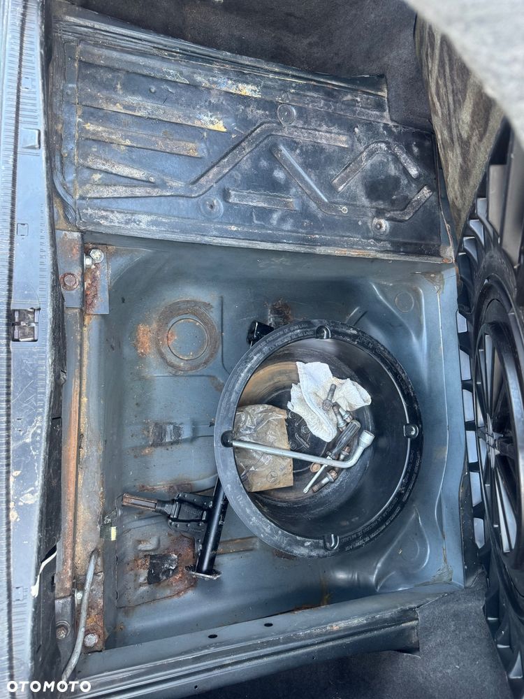 Mercedes-Benz W124 (1984-1993) - 18