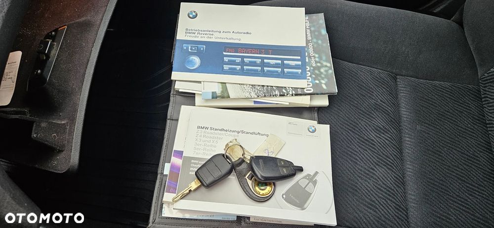 BMW Seria 5 520i - 28