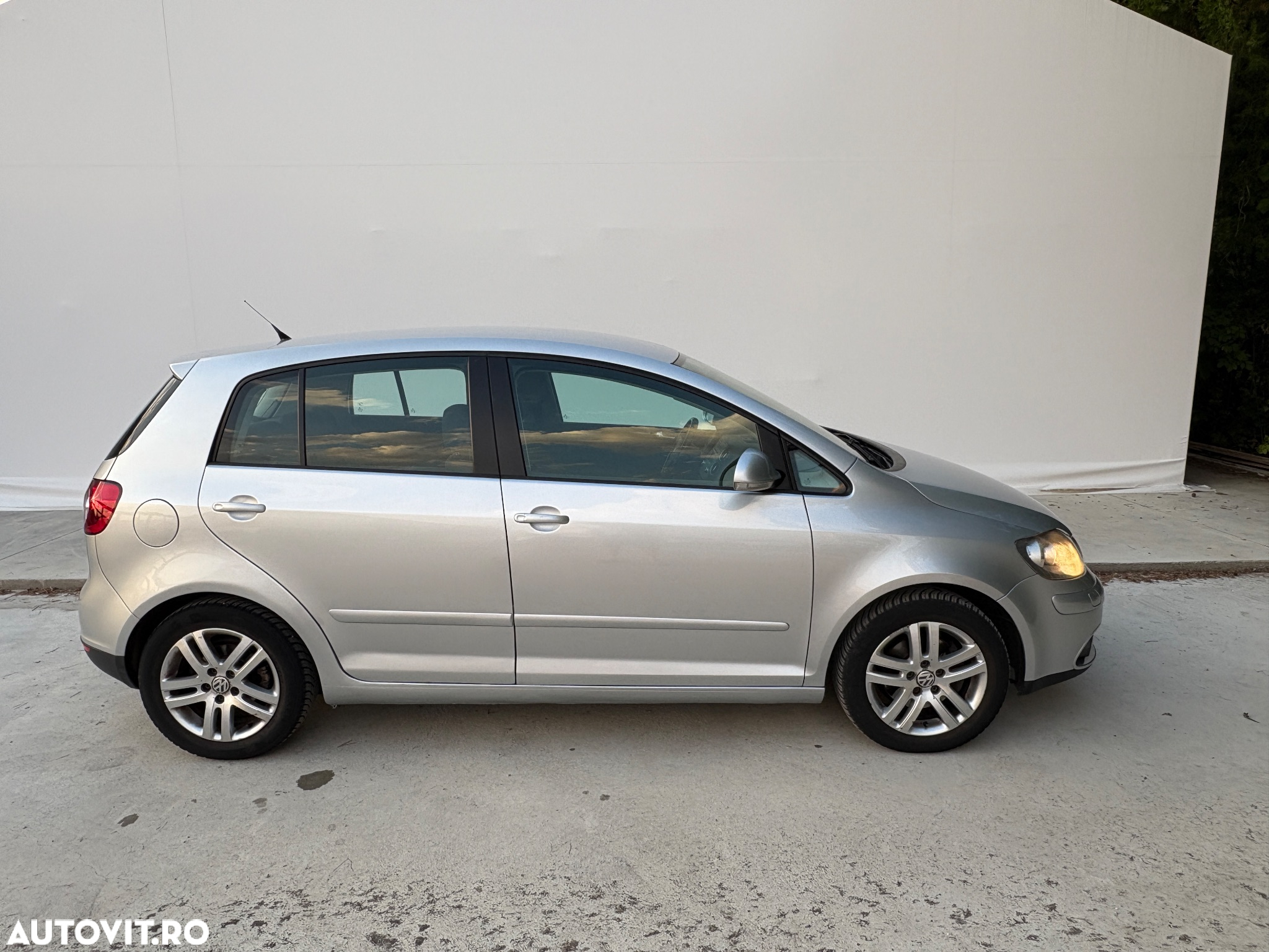 Volkswagen Golf Plus 1.6 FSI Automatik Goal - 3