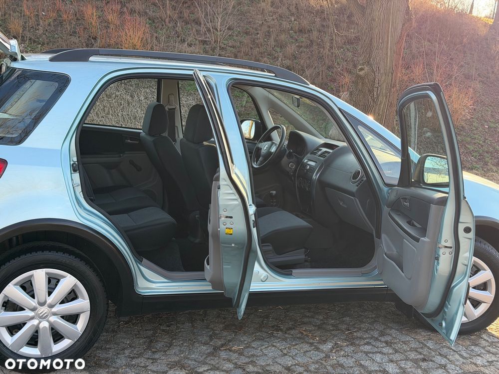 Suzuki SX4 1.9 DDiS DPF 4x4 Club - 8