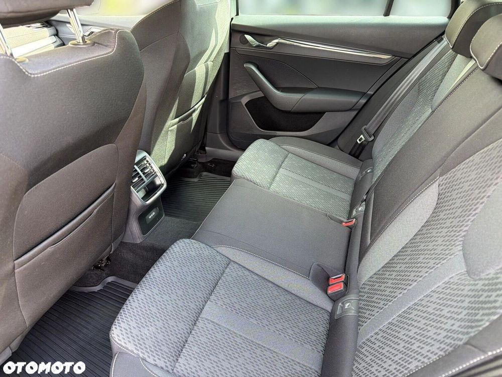 Skoda Octavia 2.0 TDI Style DSG - 34