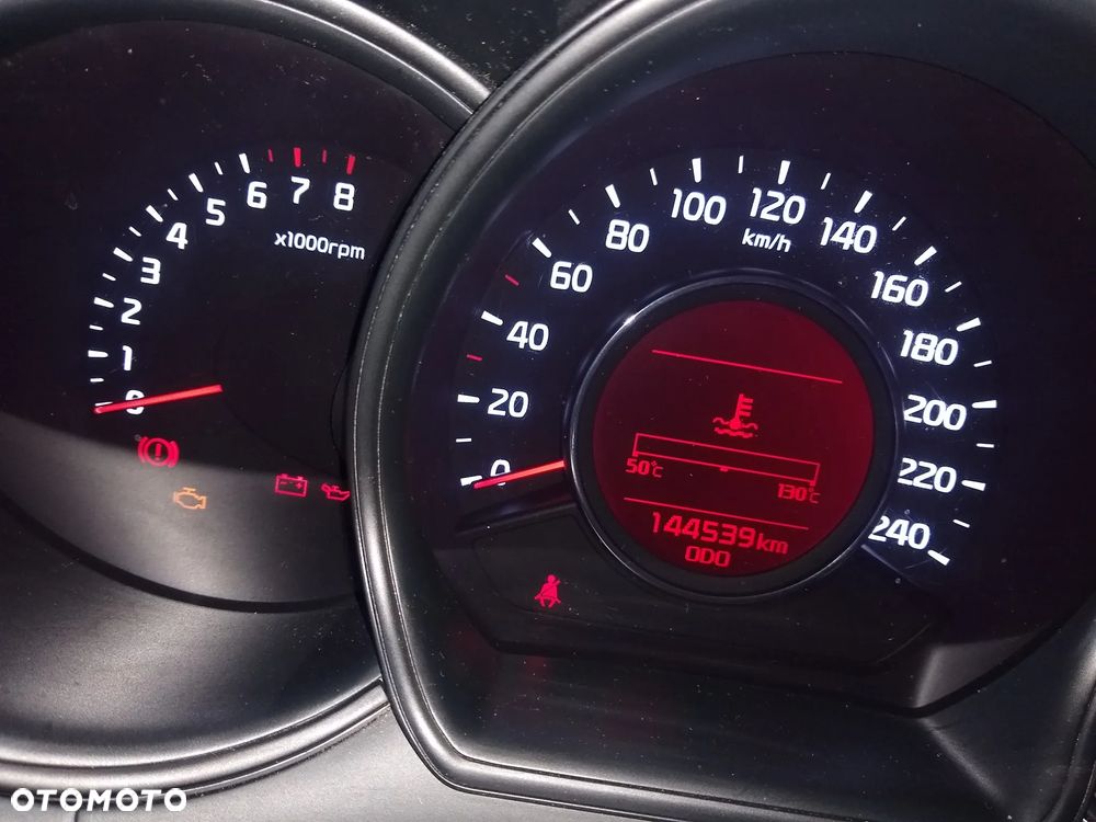 Kia Ceed - 5