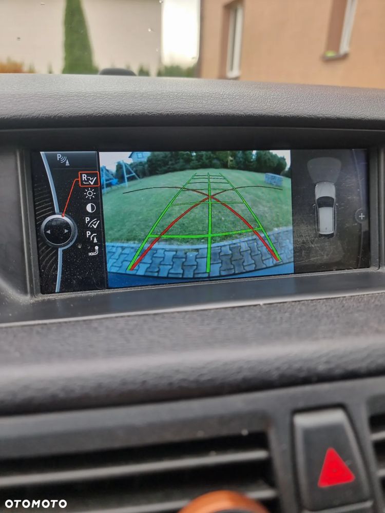 BMW X1 xDrive20d - 13