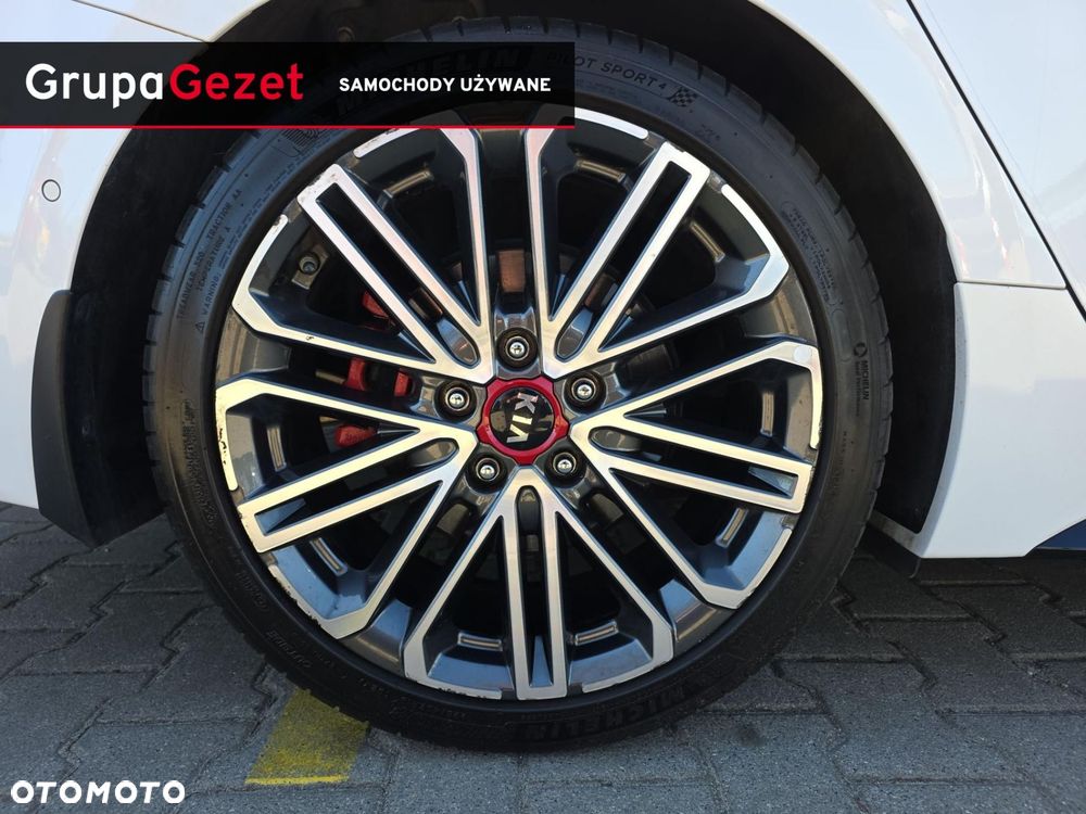 Kia ProCeed 1.6 T-GDI GT DCT - 18