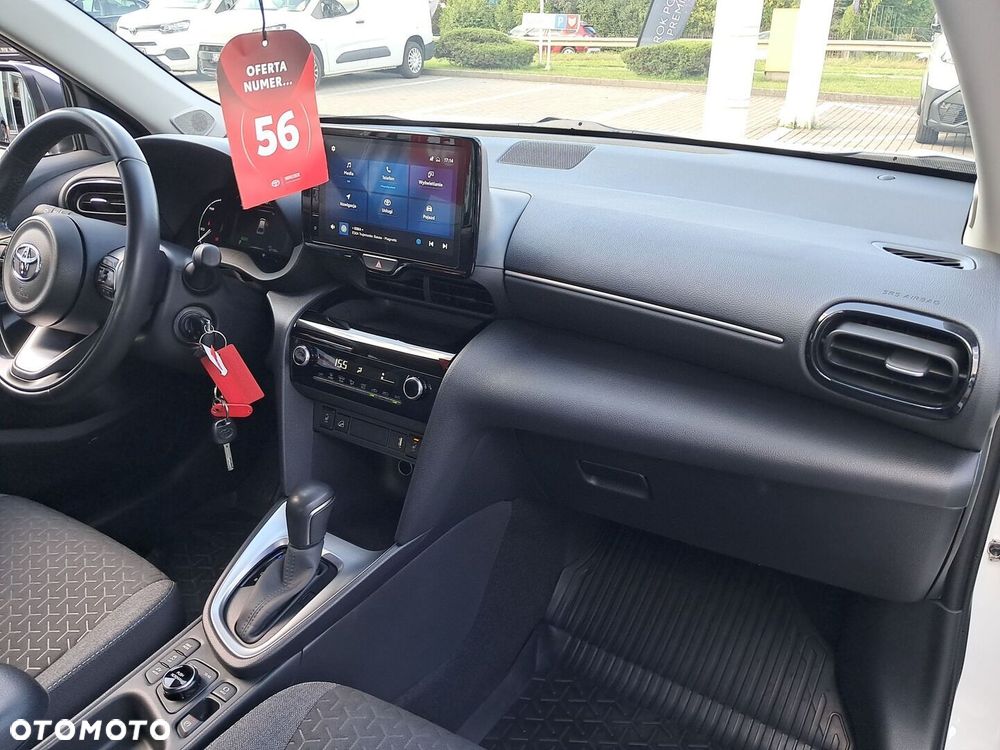 Toyota Yaris Cross Hybrid 1.5 Comfort 4x4 - 12
