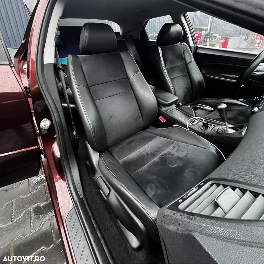 Honda Civic 1.8i-VTEC 50 Jahre Edition - 12