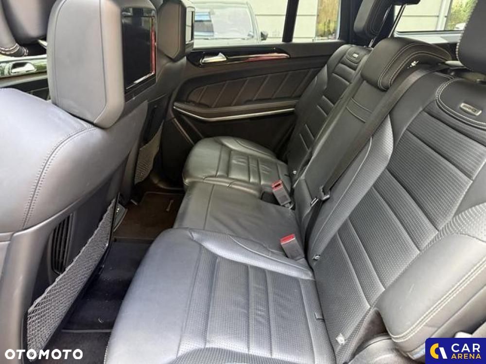 Mercedes-Benz GLS - 16