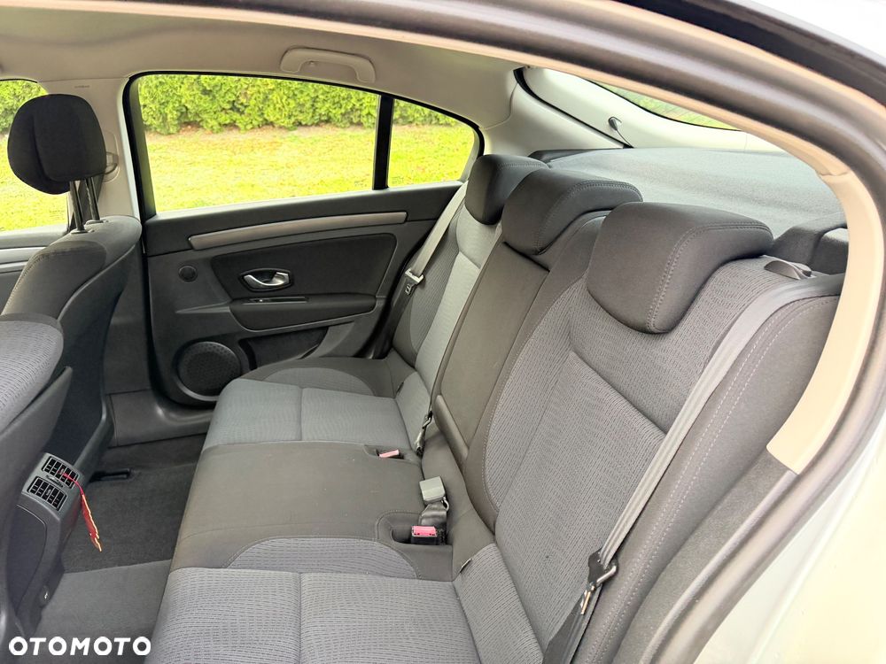 Renault Laguna - 12