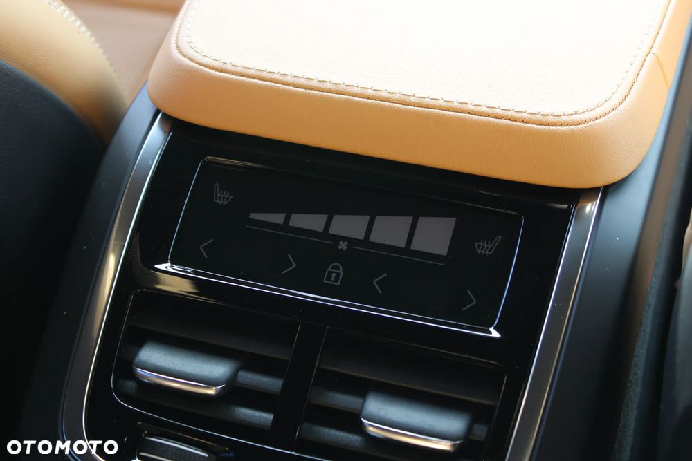 Volvo XC 90 T8 AWD Plug-In Hybrid Inscription 7os - 24