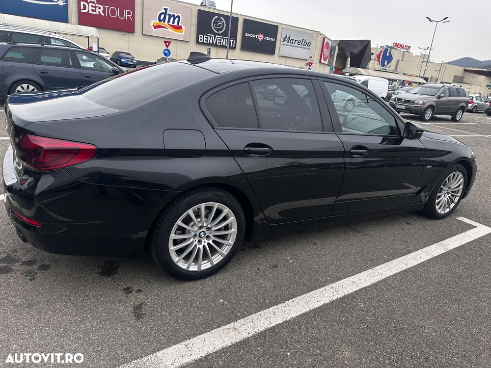BMW Seria 5 520d AT - 9