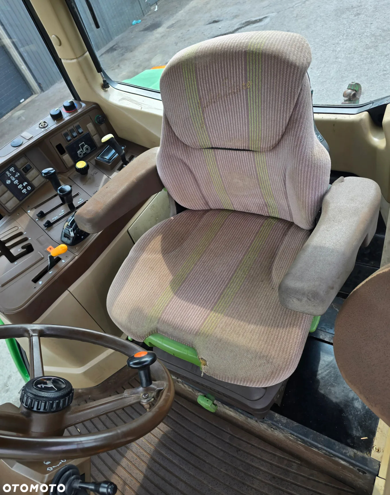 John Deere 6110 - 13