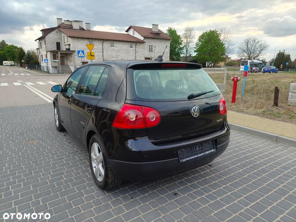 Volkswagen Golf 1.9 TDI DPF United BlueMotion - 6