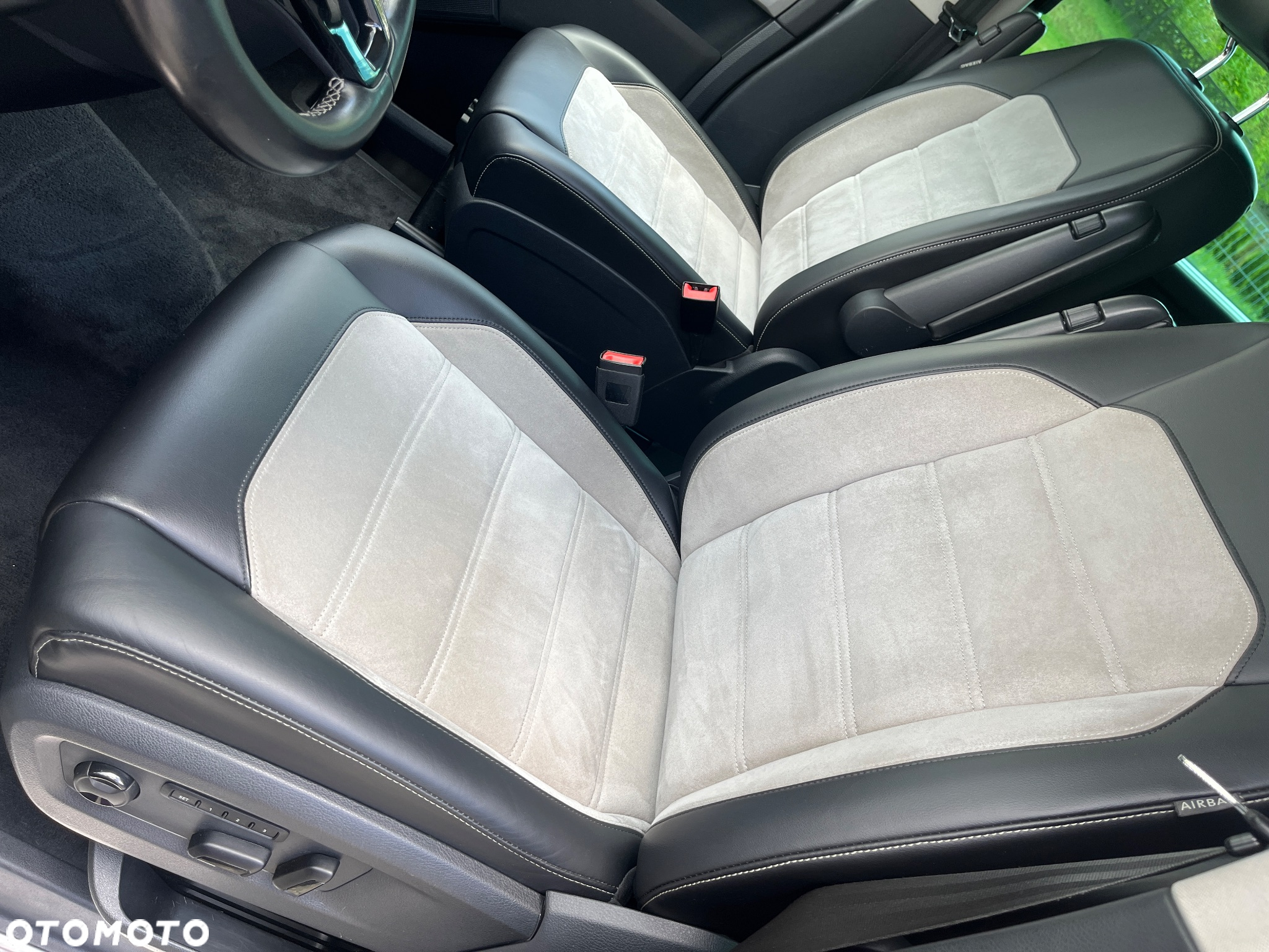 Volkswagen Multivan 2.0 BiTDI L1 Generation SIX 4Motion DSG - 18