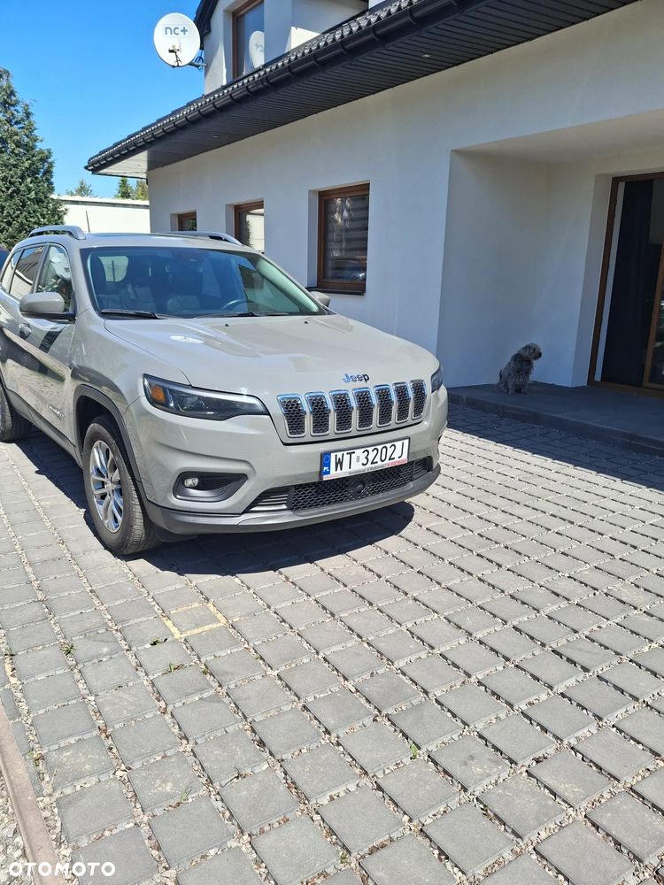 Jeep Cherokee - 1