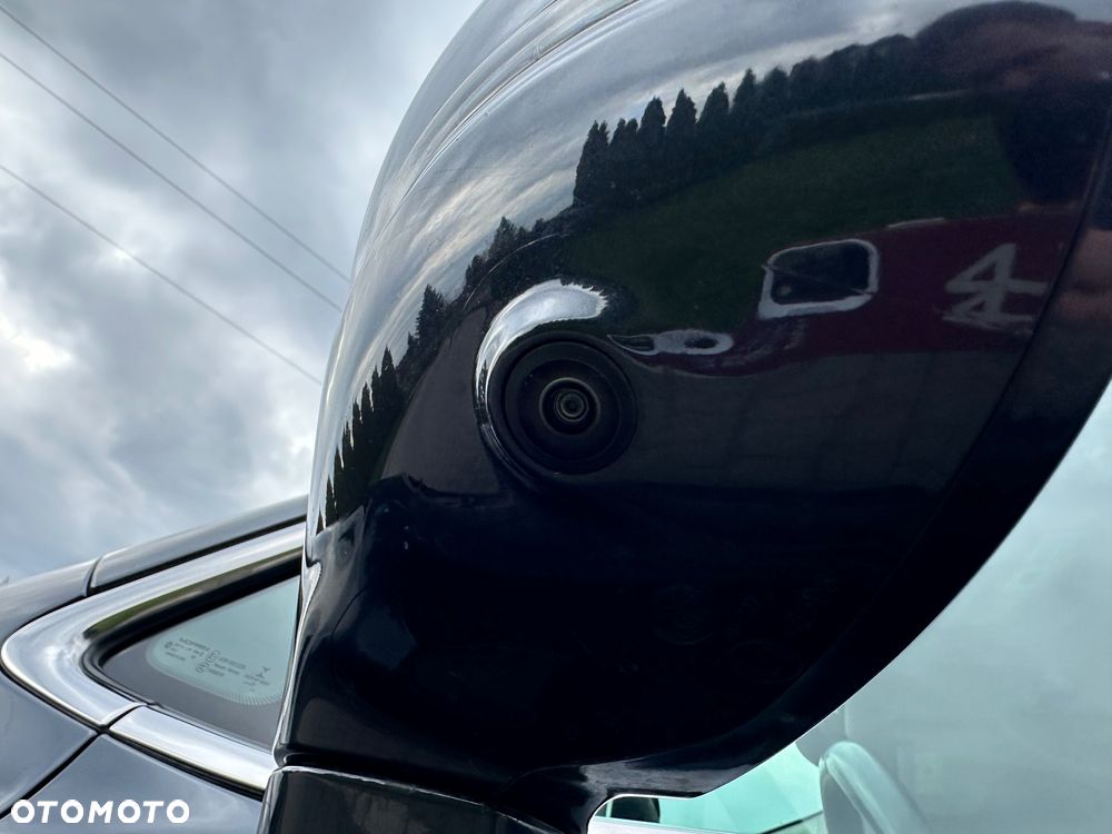 Chrysler Pacifica - 19