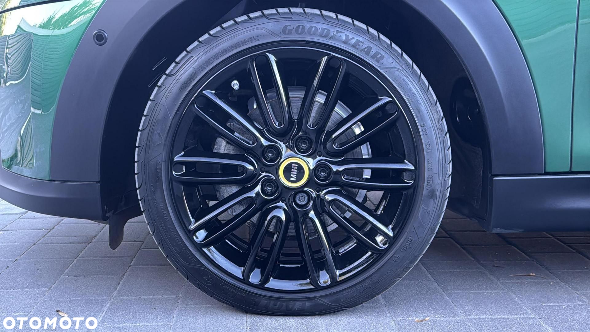 MINI Cooper SE Electric Trim - 20