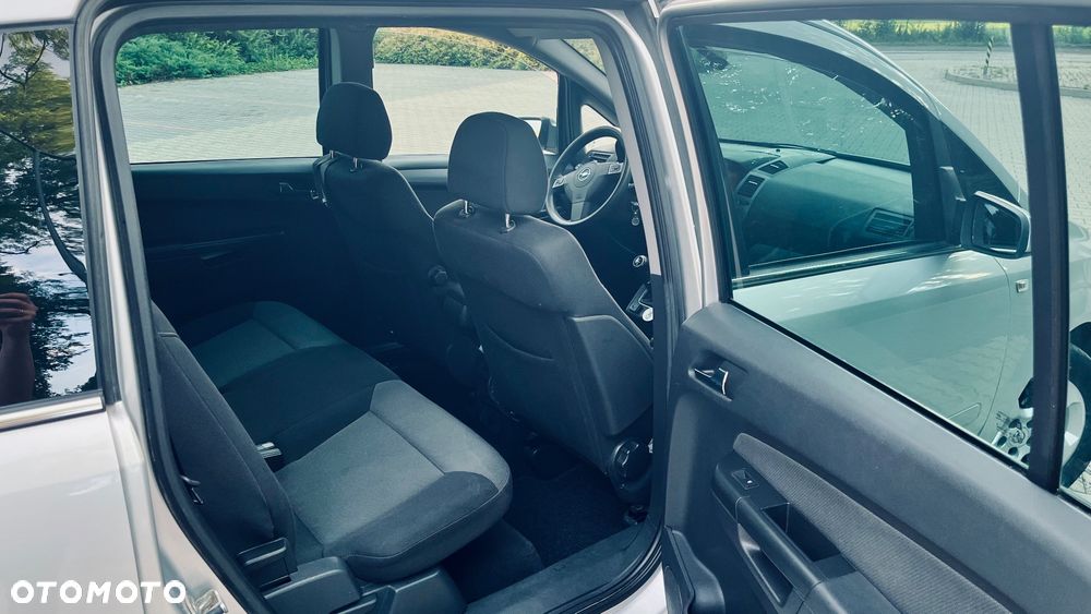 Opel Zafira 1.8 - 7