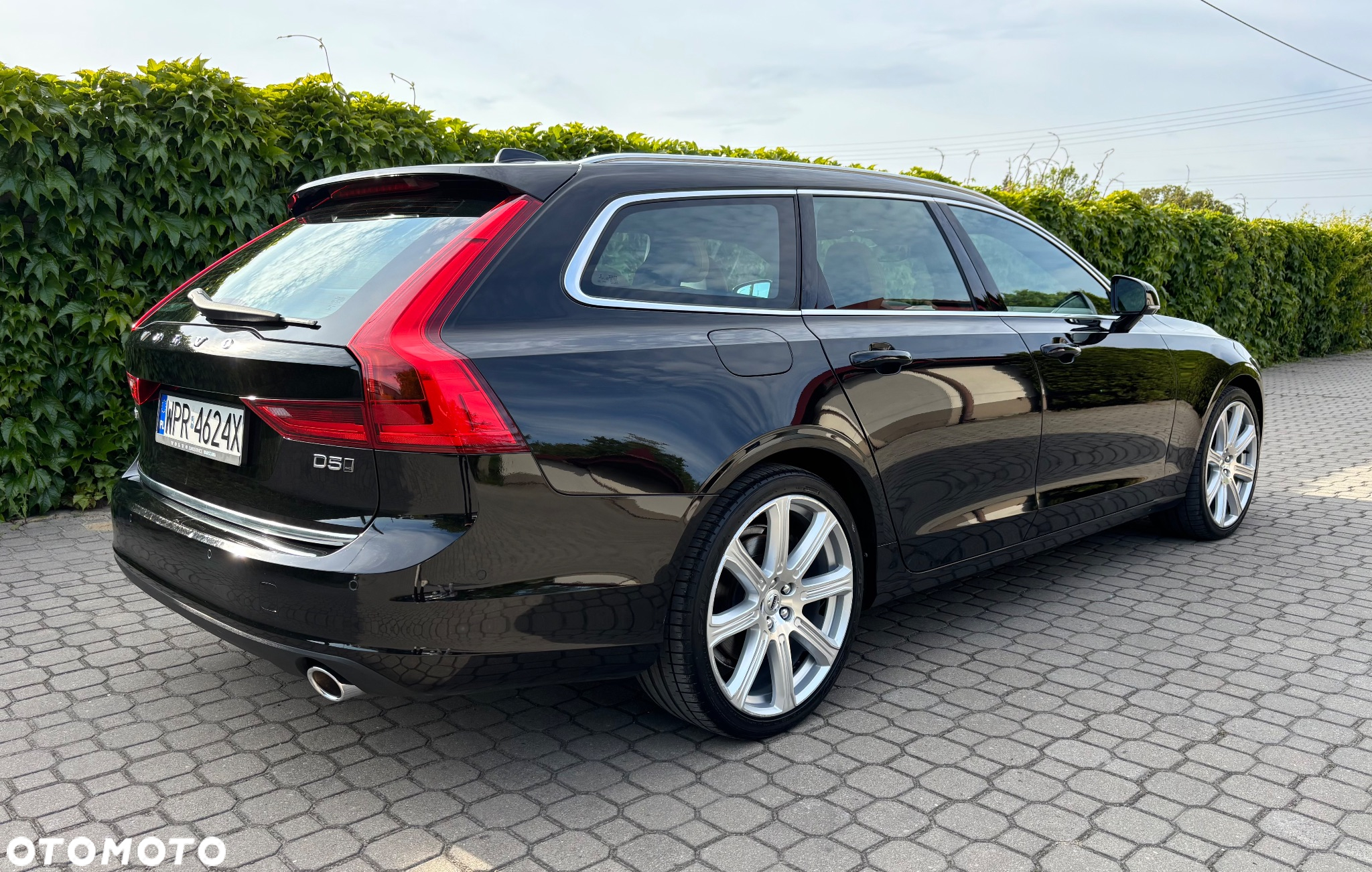 Volvo V90 D5 SCR AWD Momentum Pro - 6