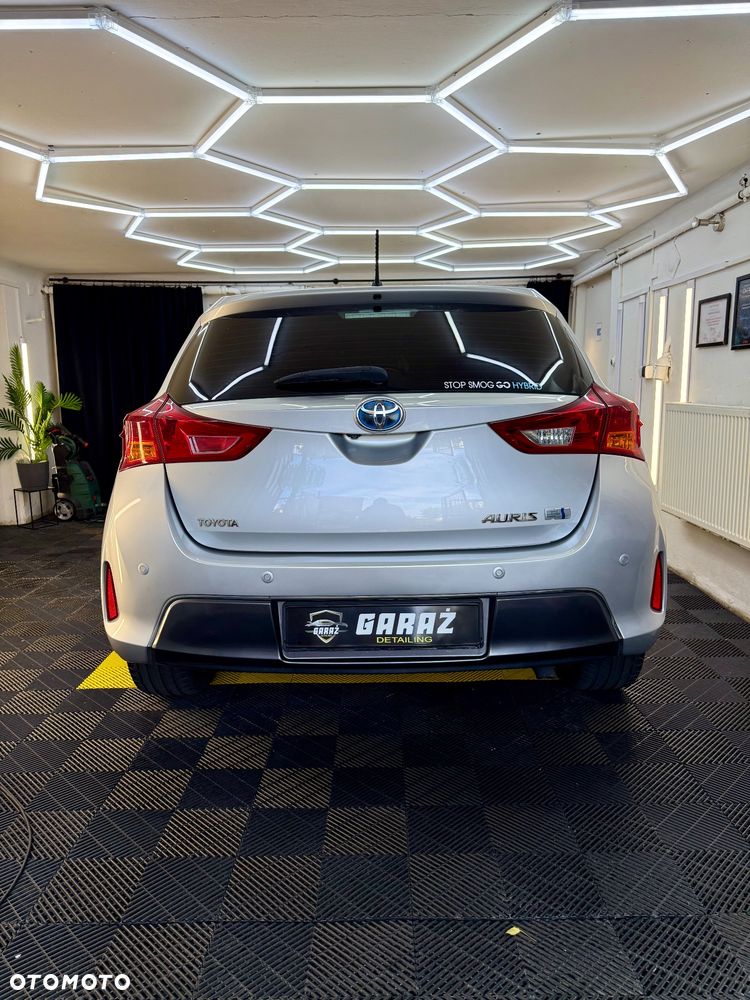 Toyota Auris 1.8 HSD Prestige NAVI - 6