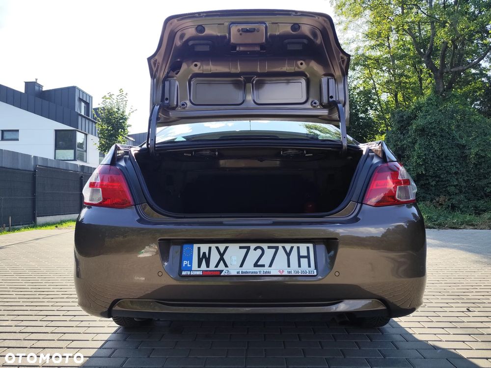 Peugeot 301 1.6 VTi Allure - 11