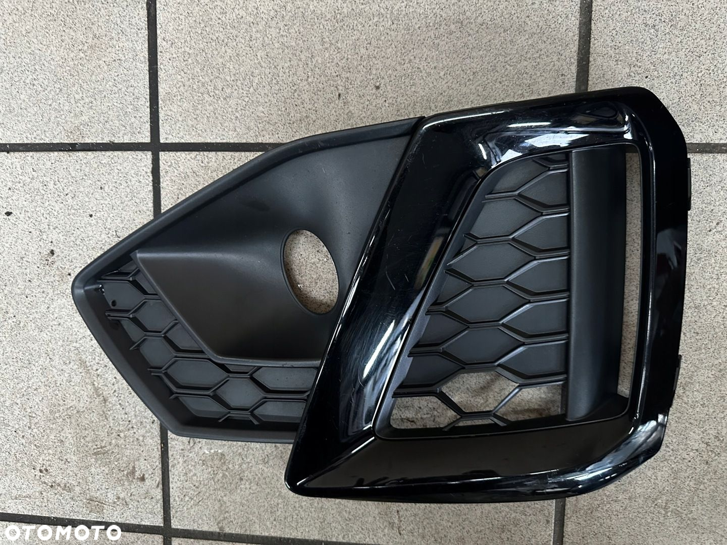 KRATKA ZDERZAKA AUDI A4 B9 LIFT 8W0807682AM - 5