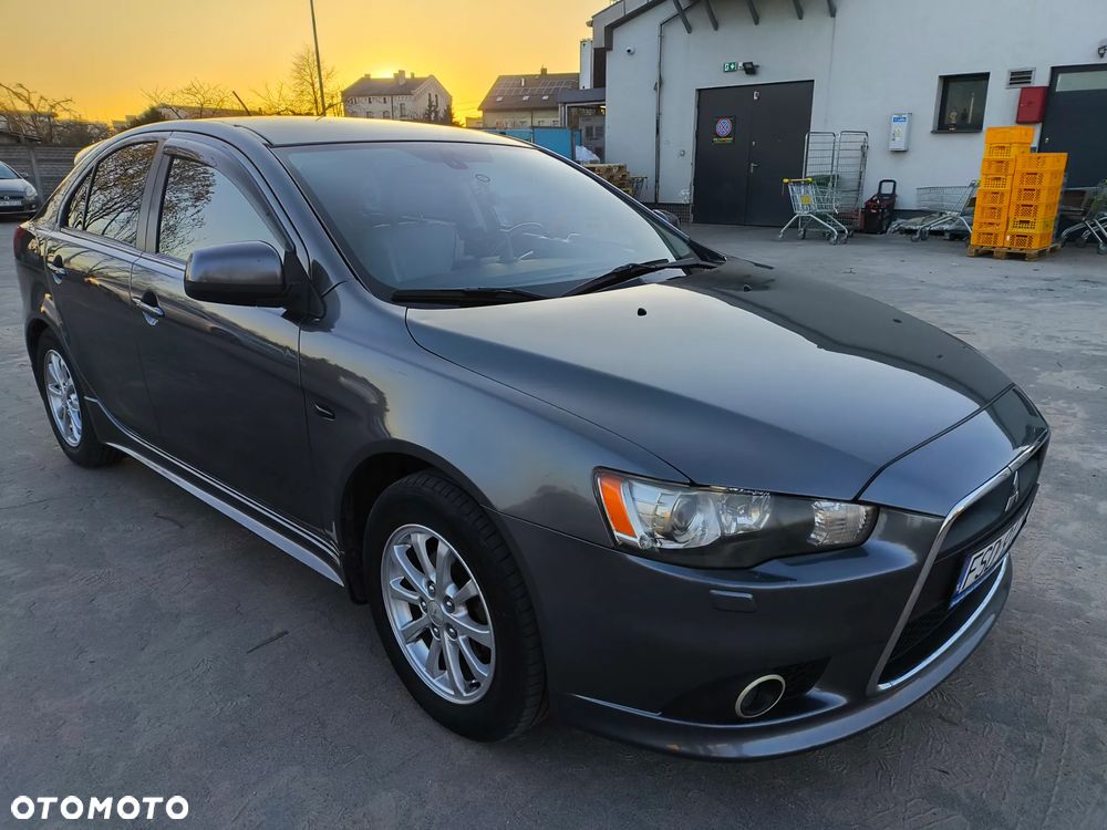 Mitsubishi Lancer - 1