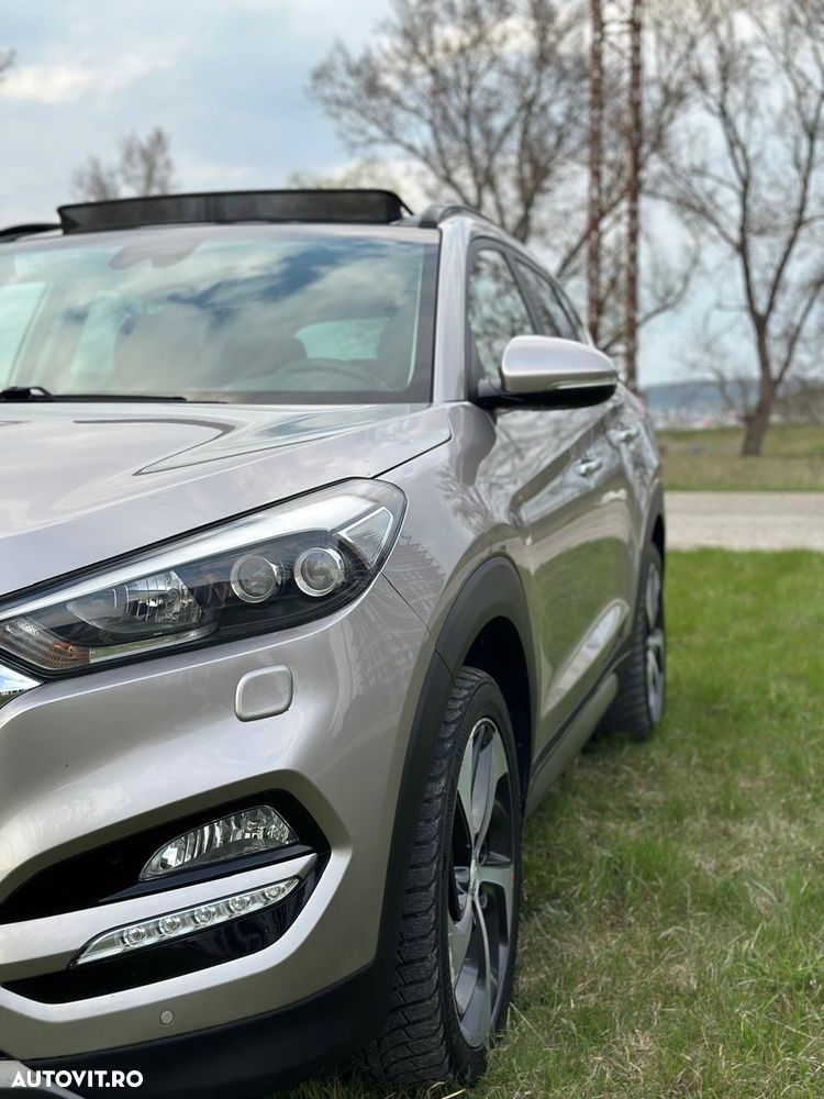 Hyundai Tucson 2.0 CRDI 4WD Automatik Style - 4