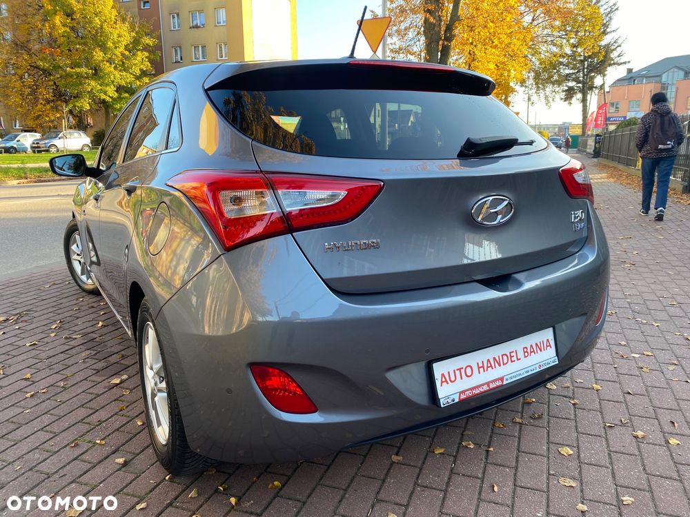 Hyundai i30 blue 1.6 GDI Trend - 26