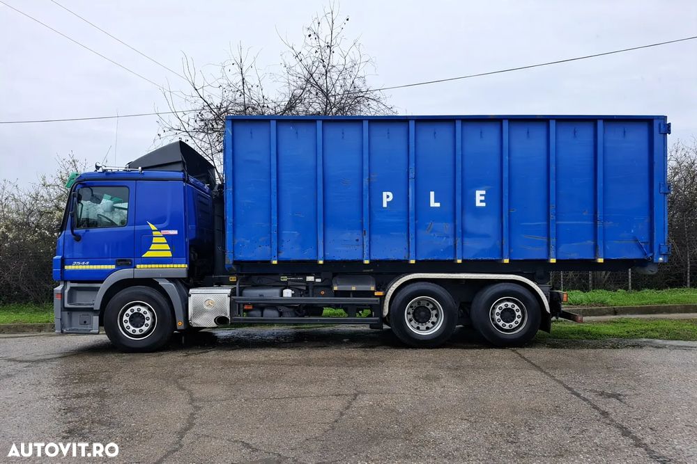 Mercedes-Benz ACTROS - 3