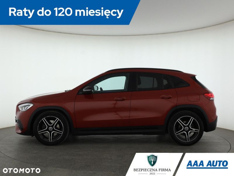 Mercedes-Benz GLA - 4