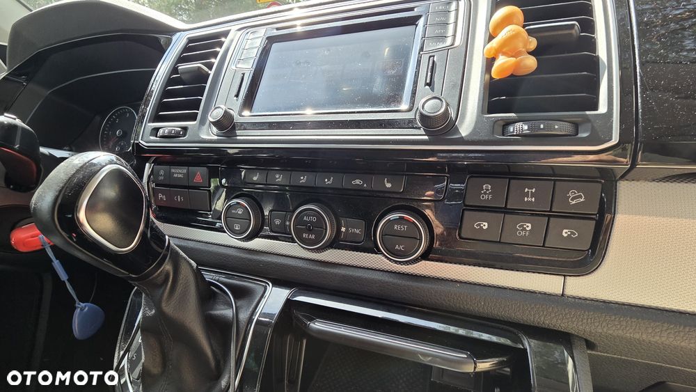 Volkswagen Multivan - 7