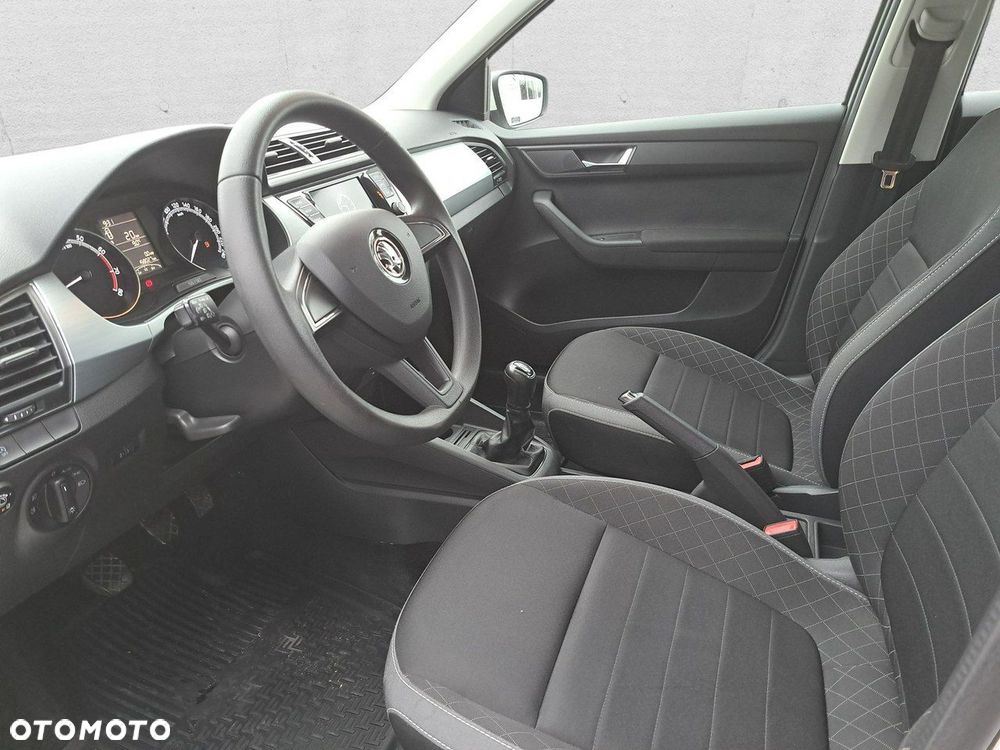 Skoda Fabia - 13