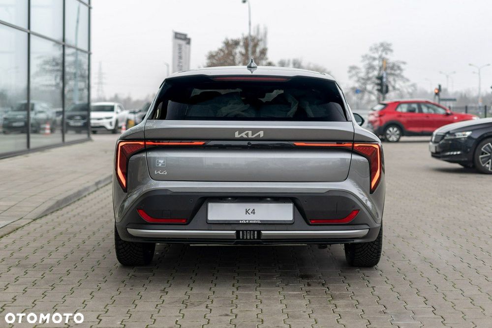 Kia K4 - 5