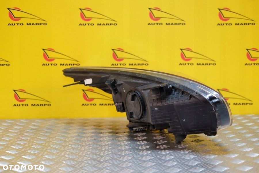 KIA CARENS 4 RONDO 2013- REFLEKTOR LAMPA XENON USA - 5
