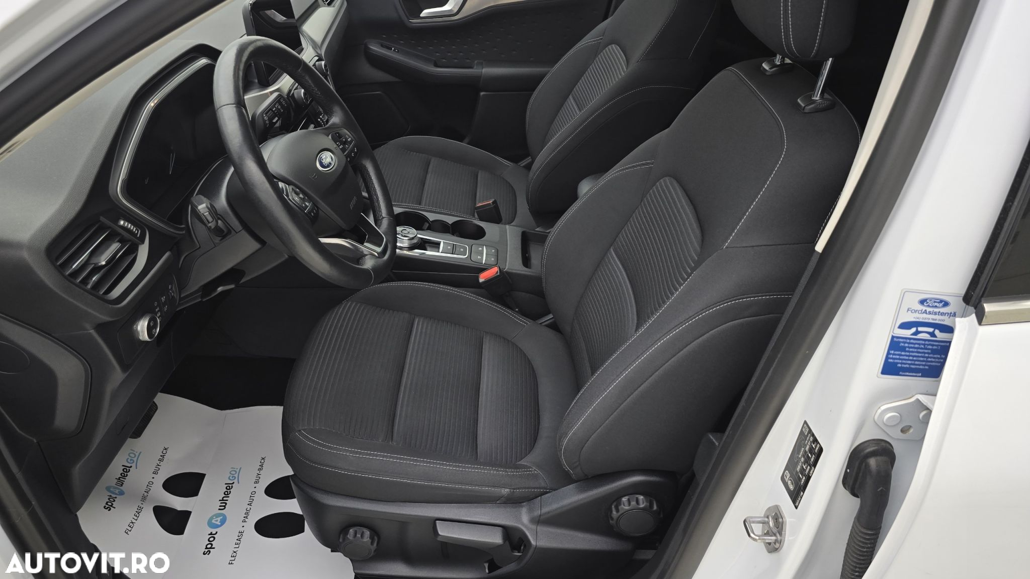 Ford Kuga - 12