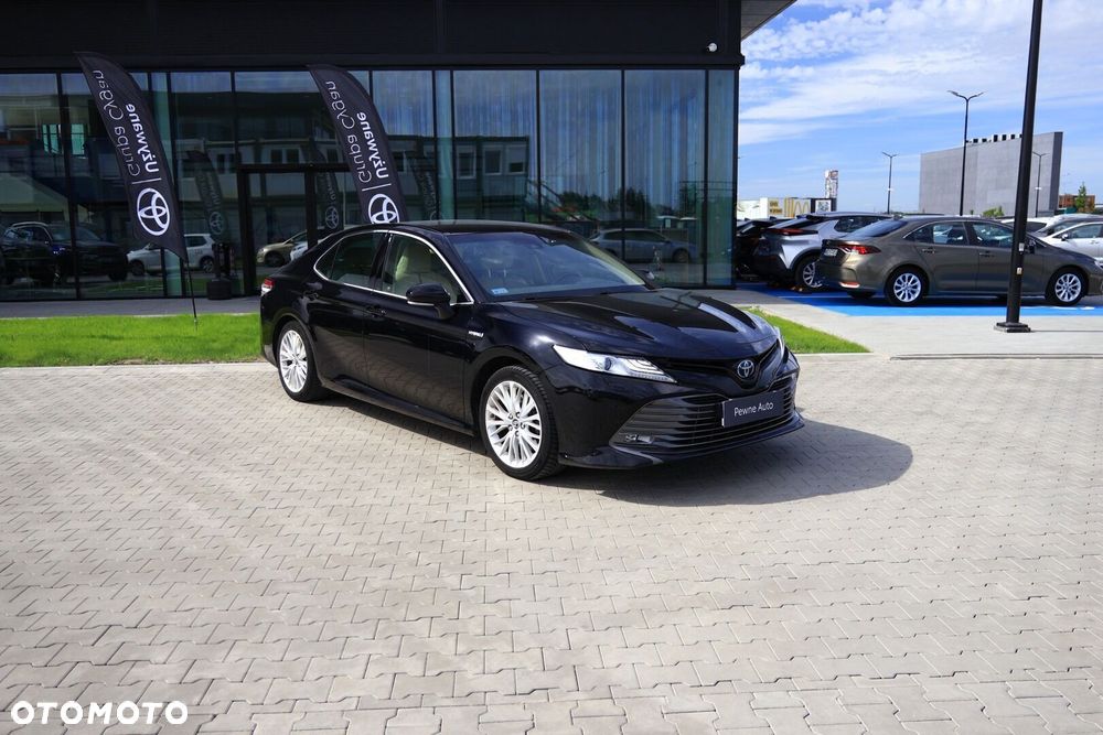 Toyota Camry 2.5 Hybrid Executive CVT - 1