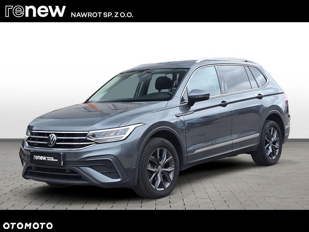 Volkswagen Tiguan - 1