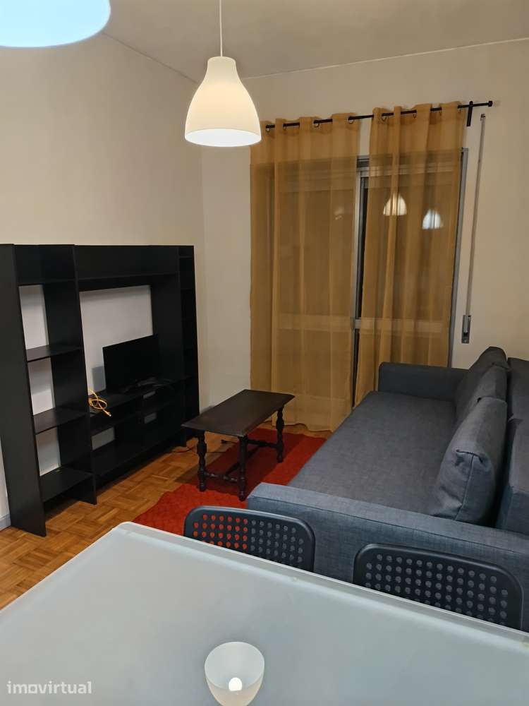 Apartamento T1 - Grande imagem: 2/10