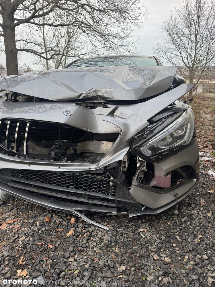 Mercedes-Benz CLA 180 d 7G-DCT AMG Line - 7