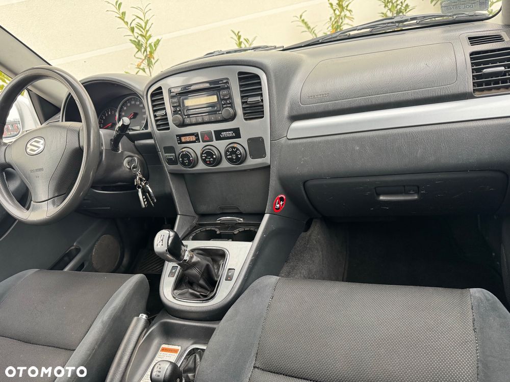 Suzuki Vitara 2.0 16V JLXS - 21