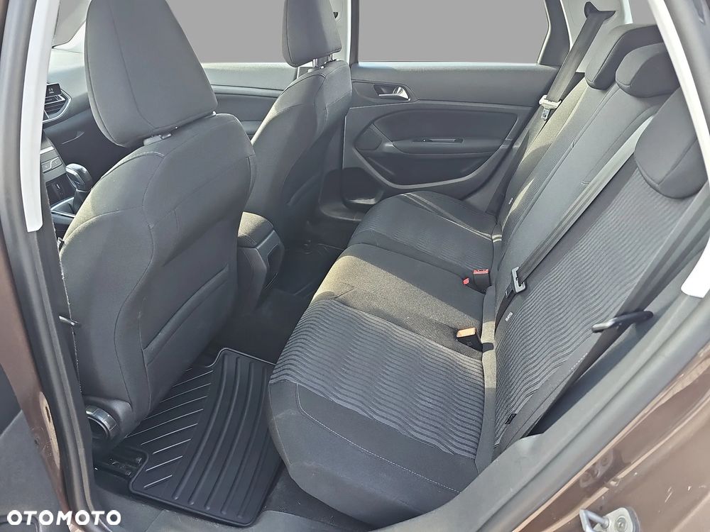 Peugeot 308 1.6 HDi Access - 11