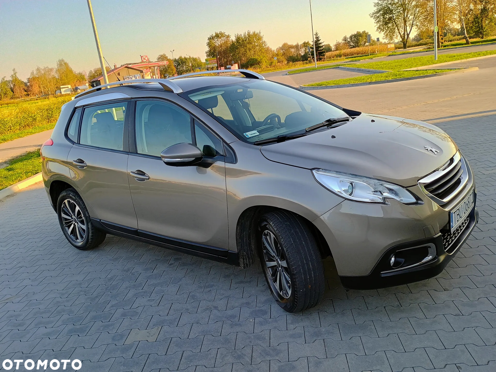Peugeot 2008 1.2 Pure Tech Active - 16