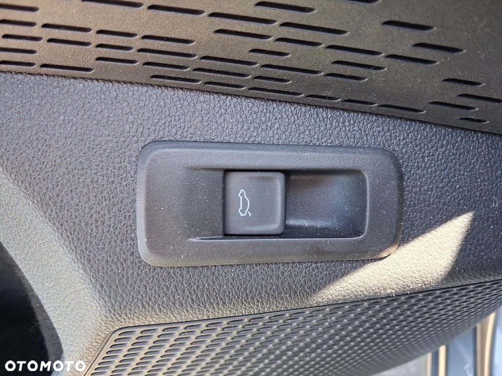 Skoda Octavia 2.0 TDI Selection DSG - 12